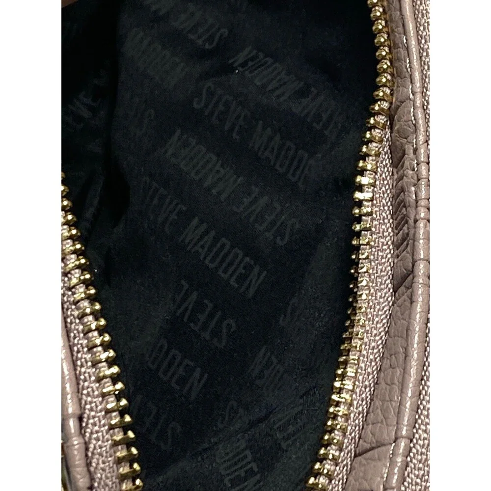 Steve Madden Mauve Logo Wristlet Zippered Wallet Purse Clutch Rectangle